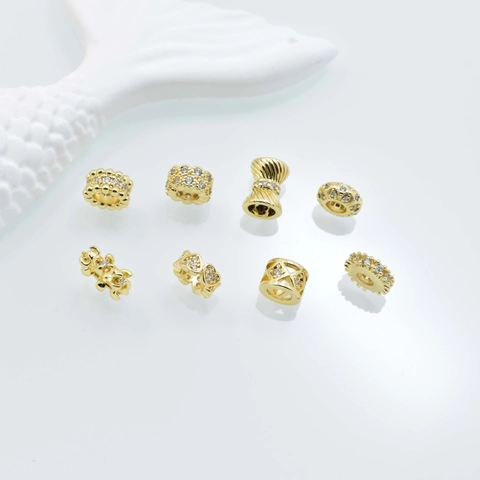 DIY Jewelry Accessories Copper Zirconia Spacer Beads Heart Flower Gear Bow Shape Charms For Bracelet Necklace Jewelry Making