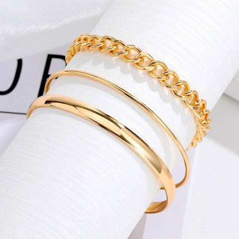 Ensemble de Bracelets Joncs en Alliage Doré Minimaliste Vintage pour Femmes Chaîne d'Os de Serpent Multicouche Bijoux de Mode Accessoires de Main