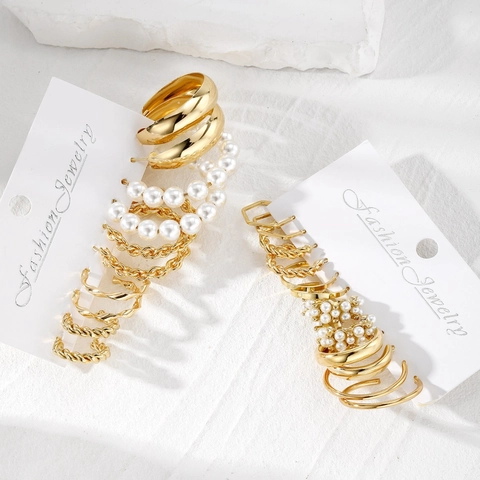 Boucles d'Oreilles Créoles en Alliage Géométrique Vintage en Forme de C Avec Künstliche Perles d'Imitation Set Femme Rétro Plaqué Or