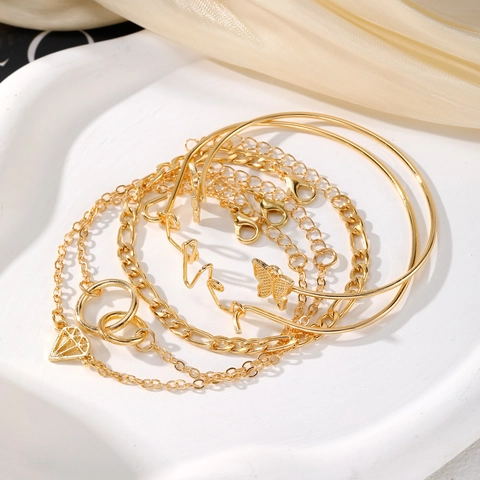 Damen Mode Gold Legierung Armband Set 6-teilig Mehrschichtig Schmetterling Love Geometrische Diamant Stapel Armreif Schmuck Geschenk