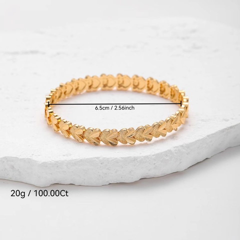 Dubai Stijl Hartvorm Gesneden Goud Vergulde Koperen Bangle Voor Vrouwen Elegante Mode Sieraden Armband Voor Daten Bruiloft