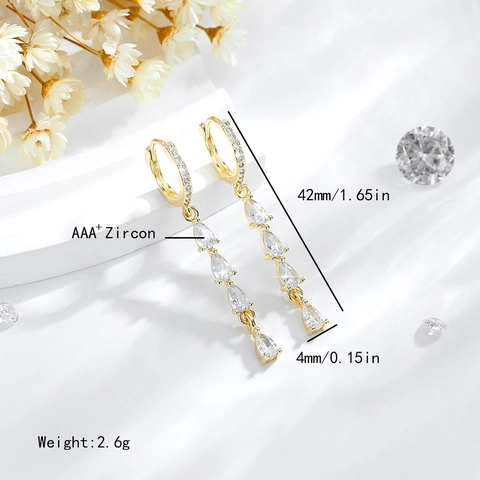 Eleganti Orecchini a Pendente in Rame con Zirconia a Goccia d'Acqua per Donna Orecchini a Goccia di Cristallo Taglio a Pera