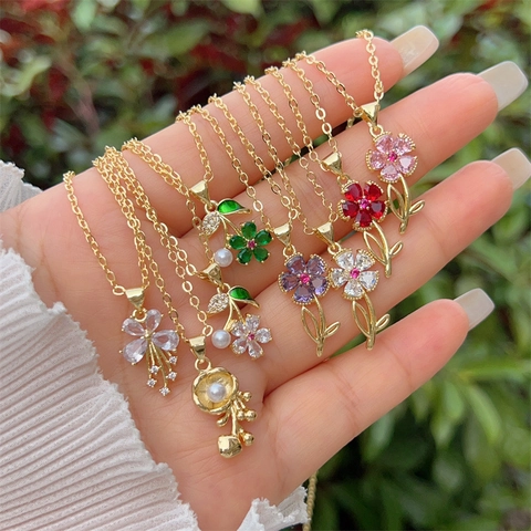 18 Karat Vergoldete Kupferne Blumen Anhänger Halskette Mit Zirkonia Imitationsperle Kirsch Schmuck Für Damen