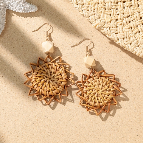 Vintage Handmade Straw Rattan Woven Drop Earrings For Women Bohemian Sunflower Geometric Wood Bead Copper Hook Jewelry