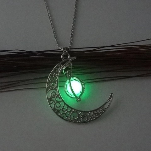 Luminous Glow In The Dark Hollow Moon Pendant Necklace For Women Alloy Stainless Steel Chain Halloween Christmas Jewelry