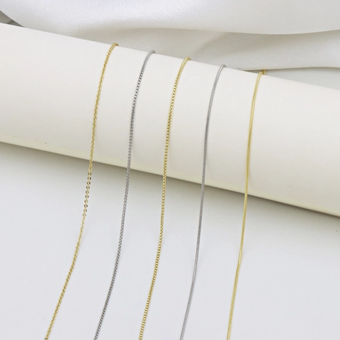 Collier Réglable en Cuivre Chaîne Serpent et Boîte pour Femmes Bijoux de Mode Minimalistes Plaqué Or Argent Chaîne de Clavicule
