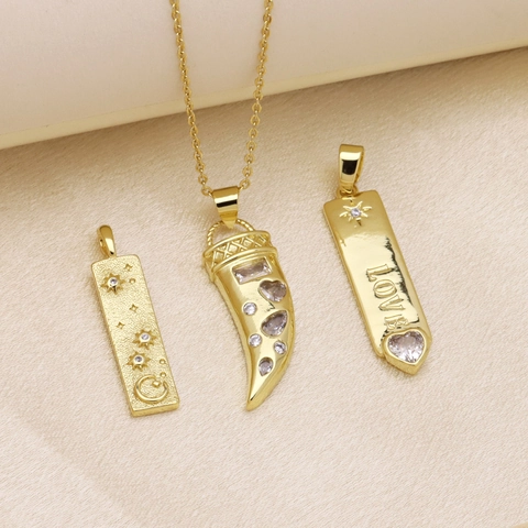 Collier Pendentif en Cuivre Plaqué Or 18K pour Femme Corne Italienne Étiquette LOVE Étoile Lune Zirconia Bijoux Mode