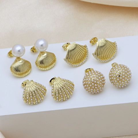 Luxe Vergulde Schelp Oorknopjes Voor Dames Witte Imitatie Kunstparel Zirconia Nautisch Zee Geïnspireerd Elegante Sieraden Cadeau