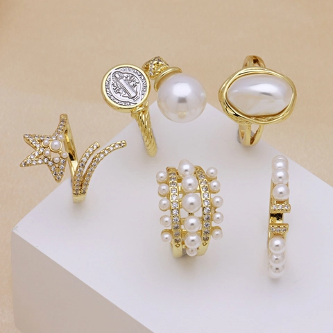 Vintage Gold Plated Alloy Artificial Pearl Zirconia Open Rings For Women San Benito Medal Star Adjustable Finger Jewelry