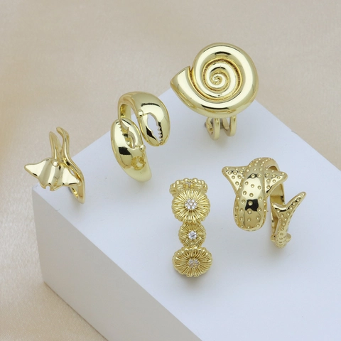 Ocean Style Sea Creature Open Rings For Women 18K Gold Plated Copper Seahorse Starfish Shell Crab Claw Adjustable Jewelry