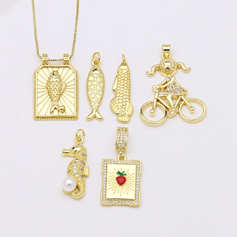 Pendentif Seul Sans Chaîne en Cuivre Plaqué Or 18K Minimaliste Strass Émail Fille à Vélo Hippocampe Poisson Rouge Pendentif Bijoux de Mode