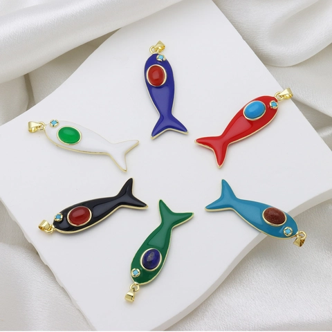 Collier Pendentif Poisson en Laiton Plaqué Or Émail Bleu Avec Pierres Gemmes Synthétiques Multicolores Bijoux Animaux Femme