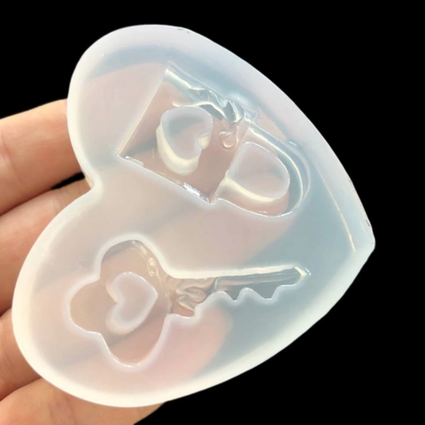 Heart Shaped Lock And Key Silicone Mold DIY Mirror Resin Clay Craft Tool For Couples Cake Decoration Baking Accessories