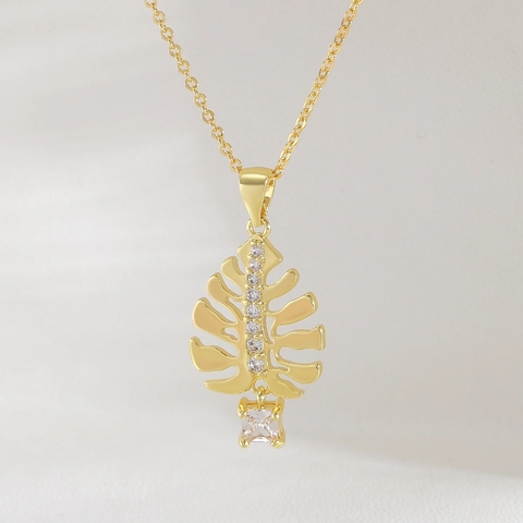 Monstera Leaf Pendant Necklace Gold Plated Copper White Zirconia Tropical Style For Women Bohemian Vacation Fashion Jewelry