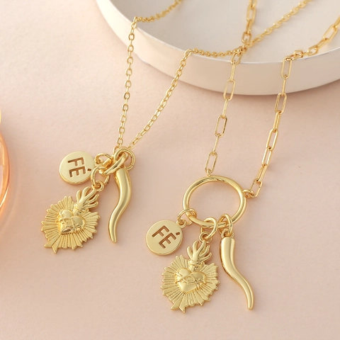 18K Gold Plated Copper Sacred Heart Cornicello Faith Disc Pendant Necklace For Women Light Luxury Design Fashion Jewelry
