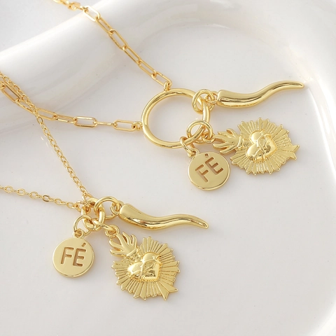 18K Gold Plated Copper Sacred Heart Cornicello Faith Disc Pendant Necklace For Women Light Luxury Design Fashion Jewelry