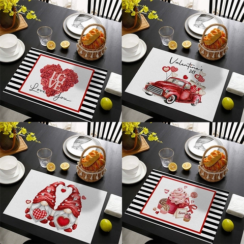 Valentine's Day Placemats Polyester Heart Gnomes Print Heat Resistant Dining Table Mats Festive Home Party Decoration