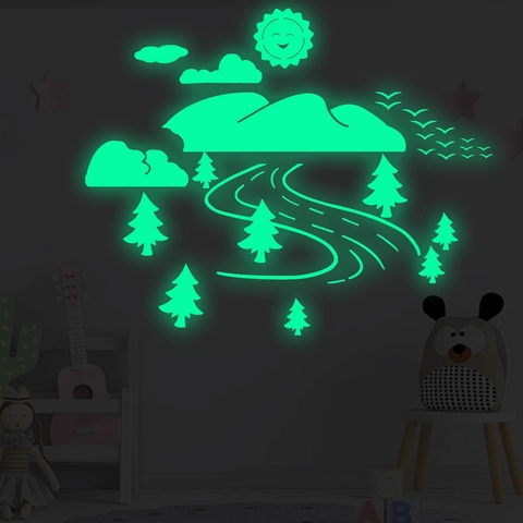 Pegatinas de Pared Luminosas que Brillan en la Oscuridad Paisaje Natural Dibujos Animados Montaña Bosque Pájaros Sol Calcomanías de PVC para Habitación Infantil
