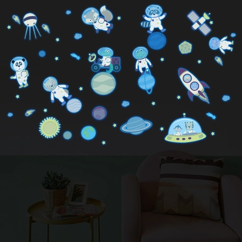 Animali dello Spazio Adesivi da Parete Fluorescenti Cartone Animato Astronauta Panda Volpe Razzo Stelle Pianeti per Camera Bambini