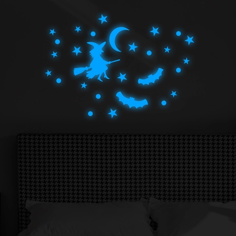 Halloween Leuchtende Wandaufkleber Blau Fluoreszierend Hexe Mond Fledermaus Sterne Abnehmbare PVC Dekoration Für Kinderzimmer