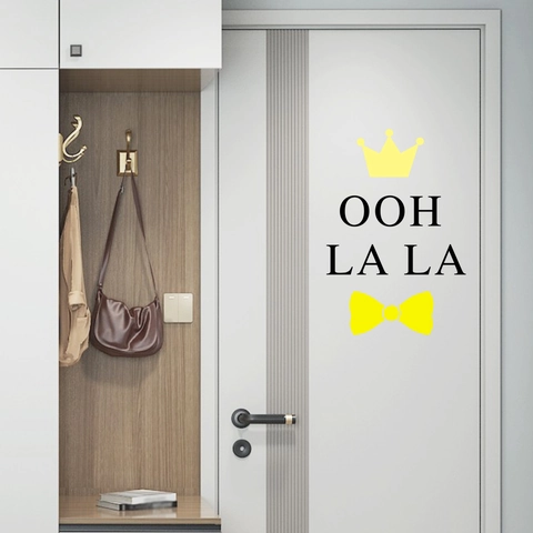 Creatieve OOH LA LA Engelse Letter Muursticker Set Met Gele Kroon En Strik Waterdichte PVC Decoratie Voor Kledingkast Deur