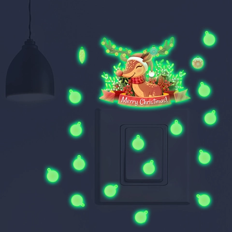 Weihnachten Rentier Leuchtende Wandaufkleber Luminous PVC Cartoon Hirsch Schalter Aufkleber Frohe Weihnachten DIY Home Deko Sticker