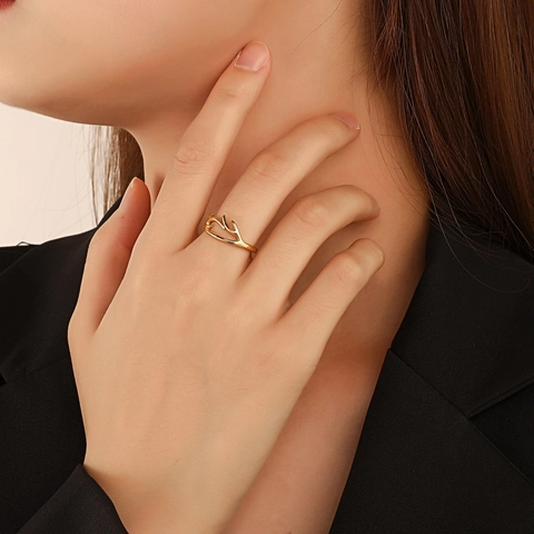 Europäische Geometrische Mode Geweih Ring Design Tier Zeigefinger Ring Weihnachten Zubehör Kupfer Galvanisiert Ring Für Damen