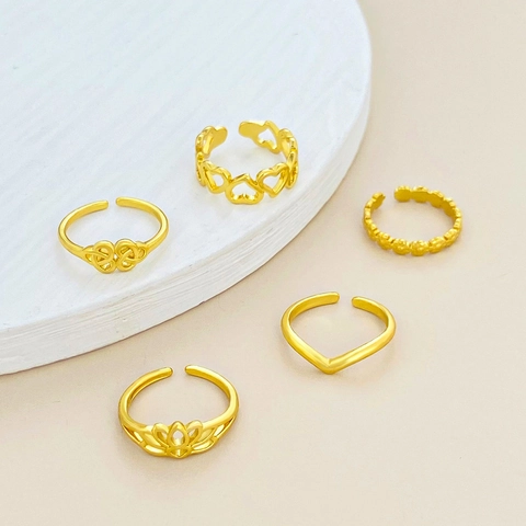 Vintage Adjustable Copper Toe Rings Featuring Hollow Heart And Flower Designs Fashionable Beach Foot Jewelry For Women