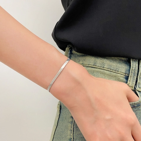 Fashion Bracelet For Women Alloy Artificial Pearl Rhinestone Heart Butterfly Snake Chain Minimalist Hip Hop Jewelry Elegant Accessory