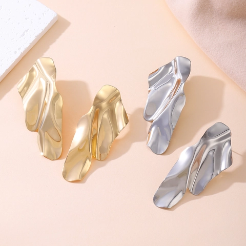 European American Fashion Irregular Ruffled Metal Stud Earrings For Women Modern Abstract Geometric Gold Silver Statement Earrings Jewelry