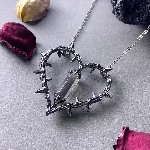 Gothic Dark Thorn Heart Pendant Necklace Vintage Alloy Crystal Witch Clavicle Chain Punk Jewelry For Women Men
