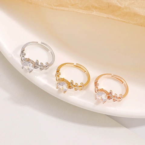 Elegant Copper Leaf Open Ring For Women Laurel Vine Adjustable Finger Ring With Round Clear Rhinestone Fashion Jewelry Gift