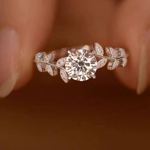 Elegant Copper Leaf Open Ring For Women Laurel Vine Adjustable Finger Ring With Round Clear Rhinestone Fashion Jewelry Gift