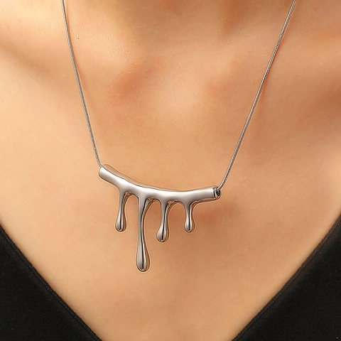 Collier Pendentif Goutte d'Eau Lave Liquide en Acier Inoxydable de Niche Moderne Minimaliste Ton Or Argent Bijoux pour Femme
