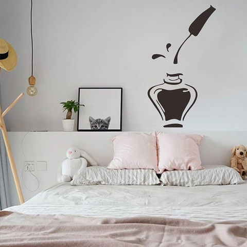 Pegatina de Pared de Frasco de Esmalte de Uñas de Corazón PVC Calcomanía Removible Para Salón de Belleza Dormitorio Sala Negro