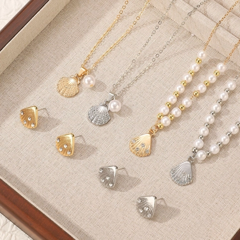 Vintage Alloy Shell Rhinestone Pendant Necklace Earrings Combination French Style Artificial Pearl Jewelry For Women