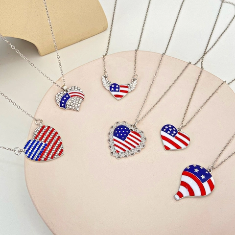 Amerikanische Unabhängigkeitstag US-Flagge Herz Flügel Anhänger Halskette Für Damen Zinklegierung Strass Emaille Patriotische Schmuck Geschenk