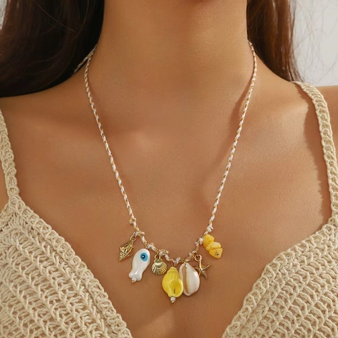 Collana con Pendente a Forma di Pesce in Ceramica e Conchiglia Oceanica Bohémien Corda Intrecciata Gioielli da Spiaggia Donna