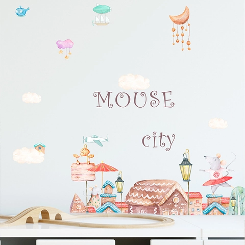 Aquarell Maus Stadt Wandtattoo PVC Cartoon Tier Haus Wolken Flugzeug Dekorative Abnehmbare Wandaufkleber Für Kinderzimmer