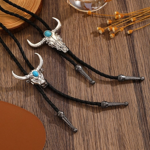 Western Vintage Bull Head Bolo Tie For Men Women Retro Zinc Alloy Turquoise Inlaid Braided Leather Cord Pendant Necklace Jewelry