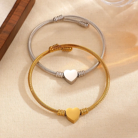 Vintage Stainless Steel Cable Bracelet For Men Women Twisted Wire Open Bangle With Cross Heart Star Butterfly Hamsa Rainbow Charm
