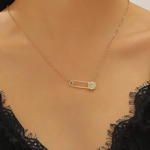 Collar de Colgante de Flor de Margarita Creativo para Mujer Minimalista Cobre Circonia Cadena de Clavícula Joyería Regalo
