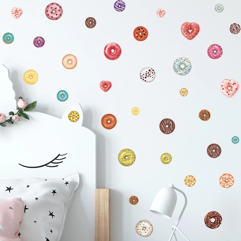 Dessin Animé Mignon Donut Stickers Muraux PVC Coloré Cœur Dessert Motif Autocollants Muraux Auto-adhésifs pour Chambre Enfant