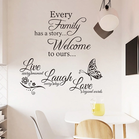 Adesivi Murali Family Every Story Live Laugh Love Removibili in PVC Nero Con Farfalle e Fiori Citazioni Adesive Decorazione Casa