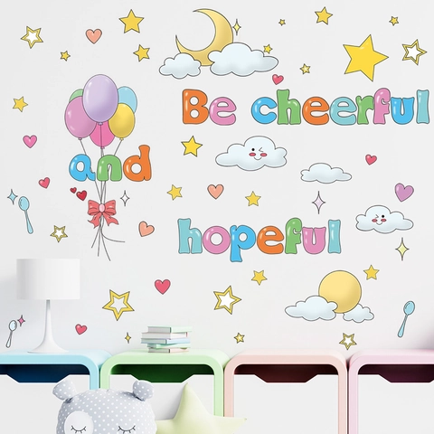 Adesivo da Parete a Cartone Animato Nuvola Luna Stella Palloncino Be Cheerful And Hopeful Slogan PVC DIY Arredamento Camera Bimbi