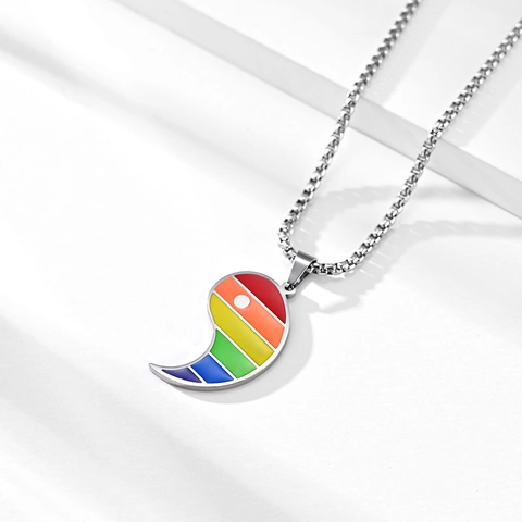 Collana Con Pendente Tai Chi Yin Yang Arcobaleno Per Coppie Acciaio Al Titanio Lucido Gioielli LGBT Pride Per Uomo Donna