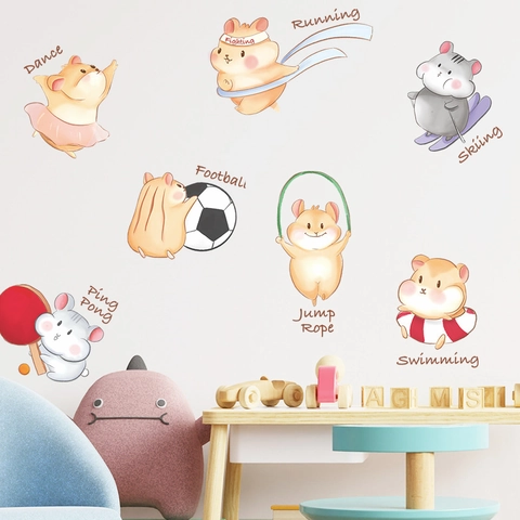 Cartoon Hamster Sport Muurstickers PVC Waterdicht Verwijderbare Muurstickers Voor Kinderkamer Kleuterschool Huis Decoratie