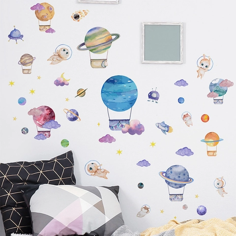 Pegatina de Pared Espacio Astronauta Conejo Planeta Acuarela de Ensueño Estrellas Nubes Globo Aerostático Decoración