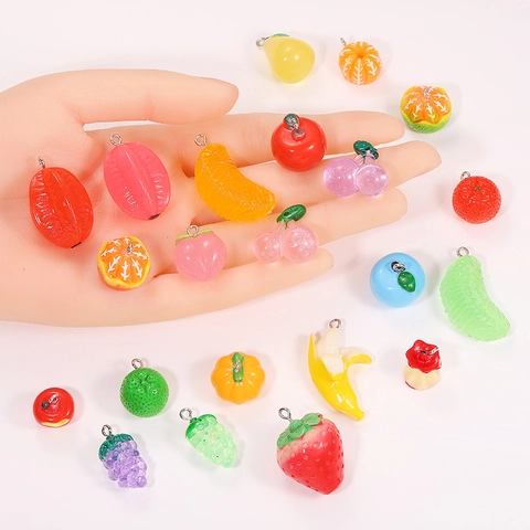 Kawaii Simulation Harz Frucht Anhänger Für DIY Schlüsselanhänger Ohrringe Realistisch Orange Erdbeere Banane Apfel Traube Harz Charms Schmuckherstellung
