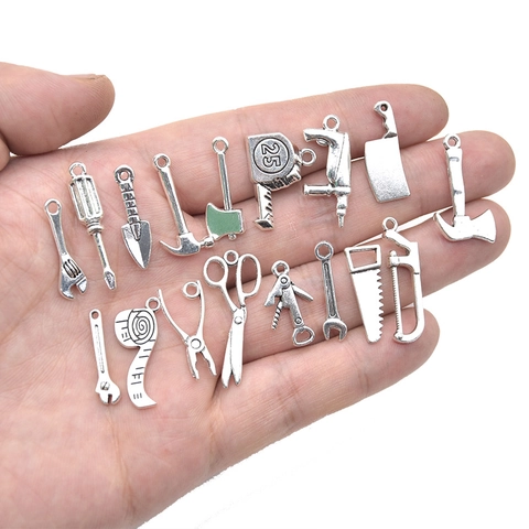 Pendentifs Vintage en Alliage de Zinc Mini-Outils Ménagers pour Fabrication de Bijoux DIY Argent Antique Clé Marteau Scie Accessoires